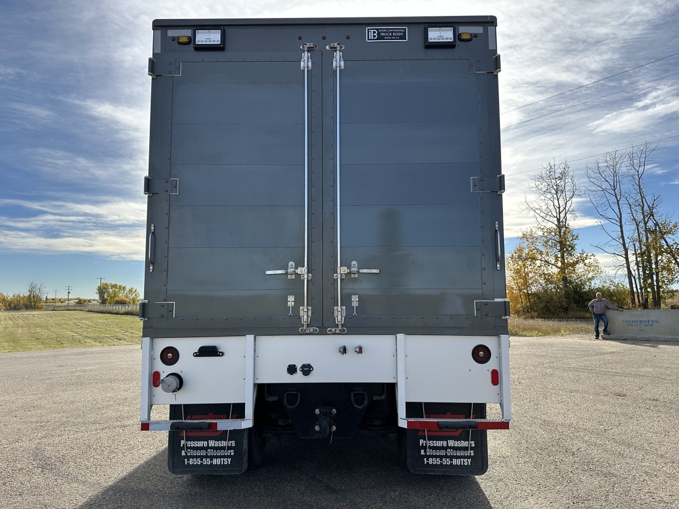 2024 Freightiner 114SD Tandem Steam Truck