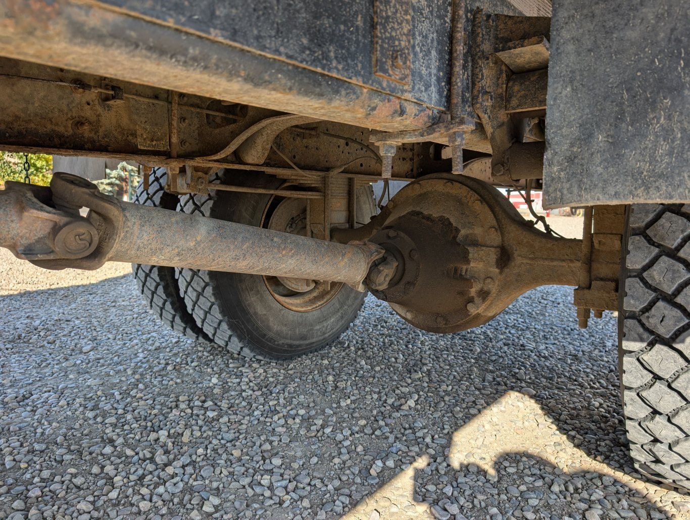 2001 International 4700 S/A Boiler/Steam Truck