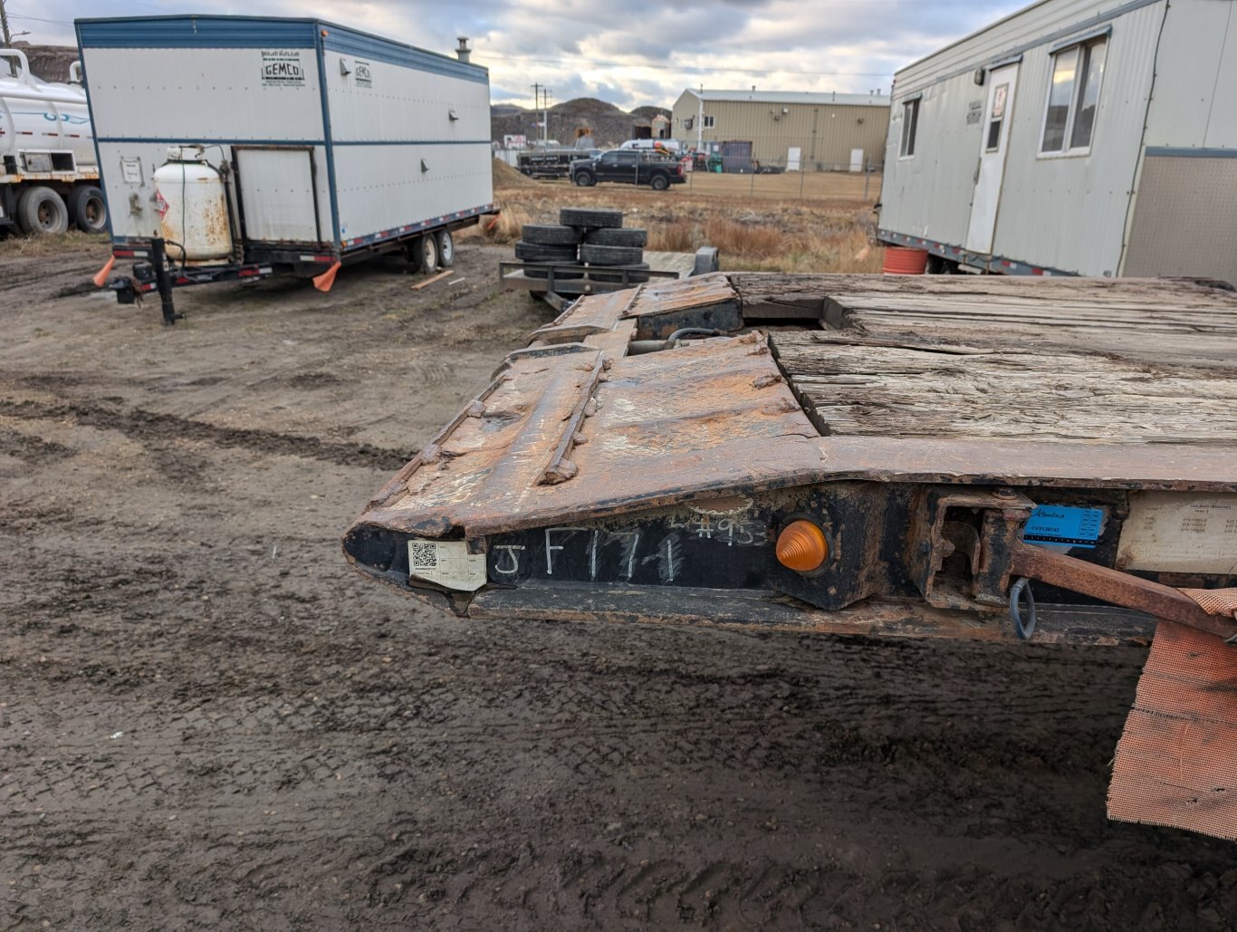 1998 Gerry's Tri/axle Scissorneck Trailer