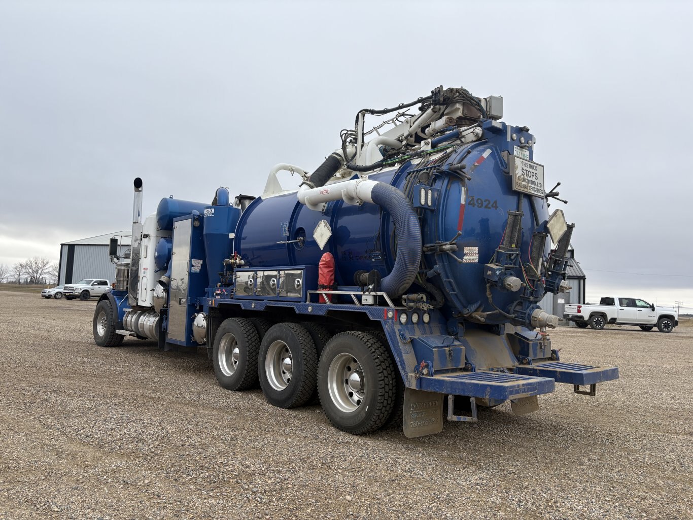 2015 Kenworth T800 Tridrive Westech Hydrovac W/ Code Tank