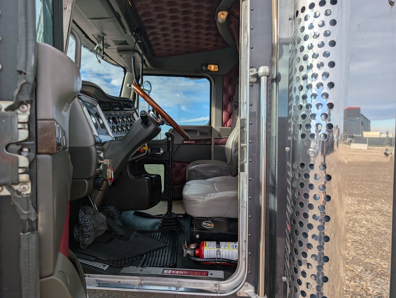 2019 Kenworth T800 Glider T/A Sleeper Truck Tractor