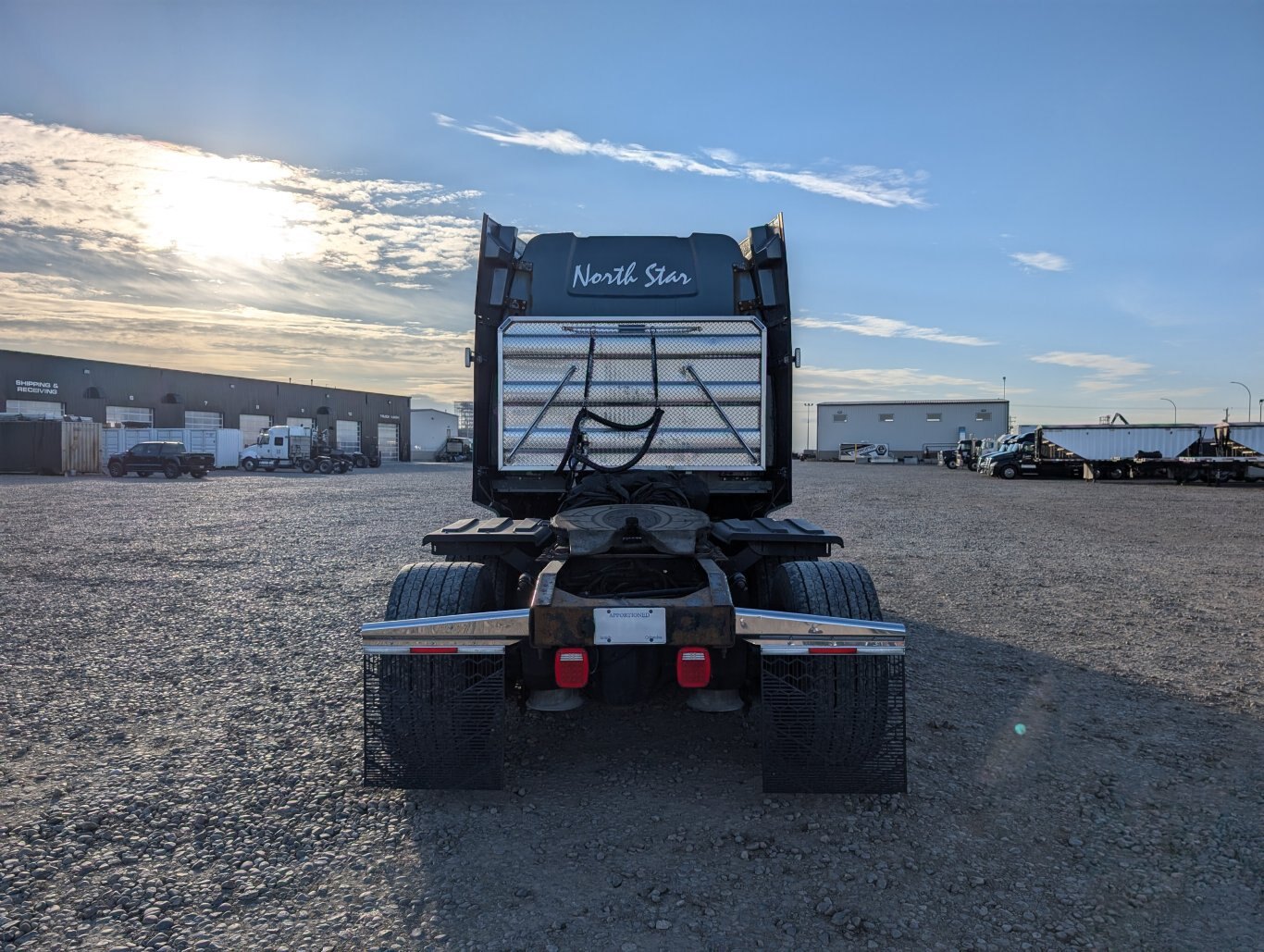 2016 Western Star 5700XE T/A Sleeper Truck Tractor