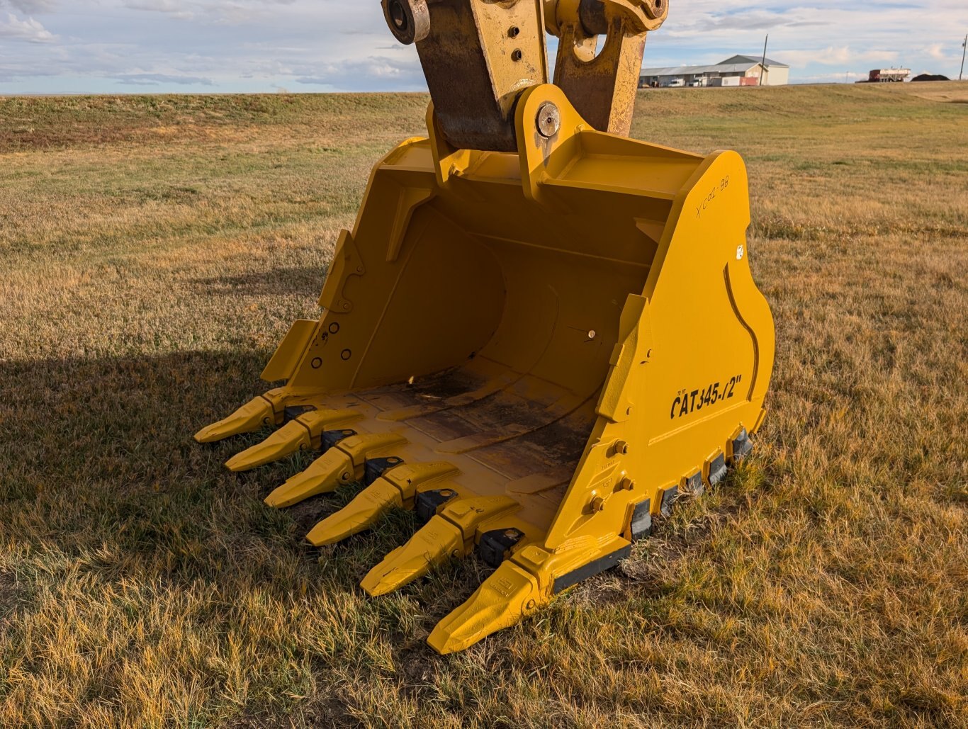 2016 Caterpillar 349FL Excavator w/ Thumb