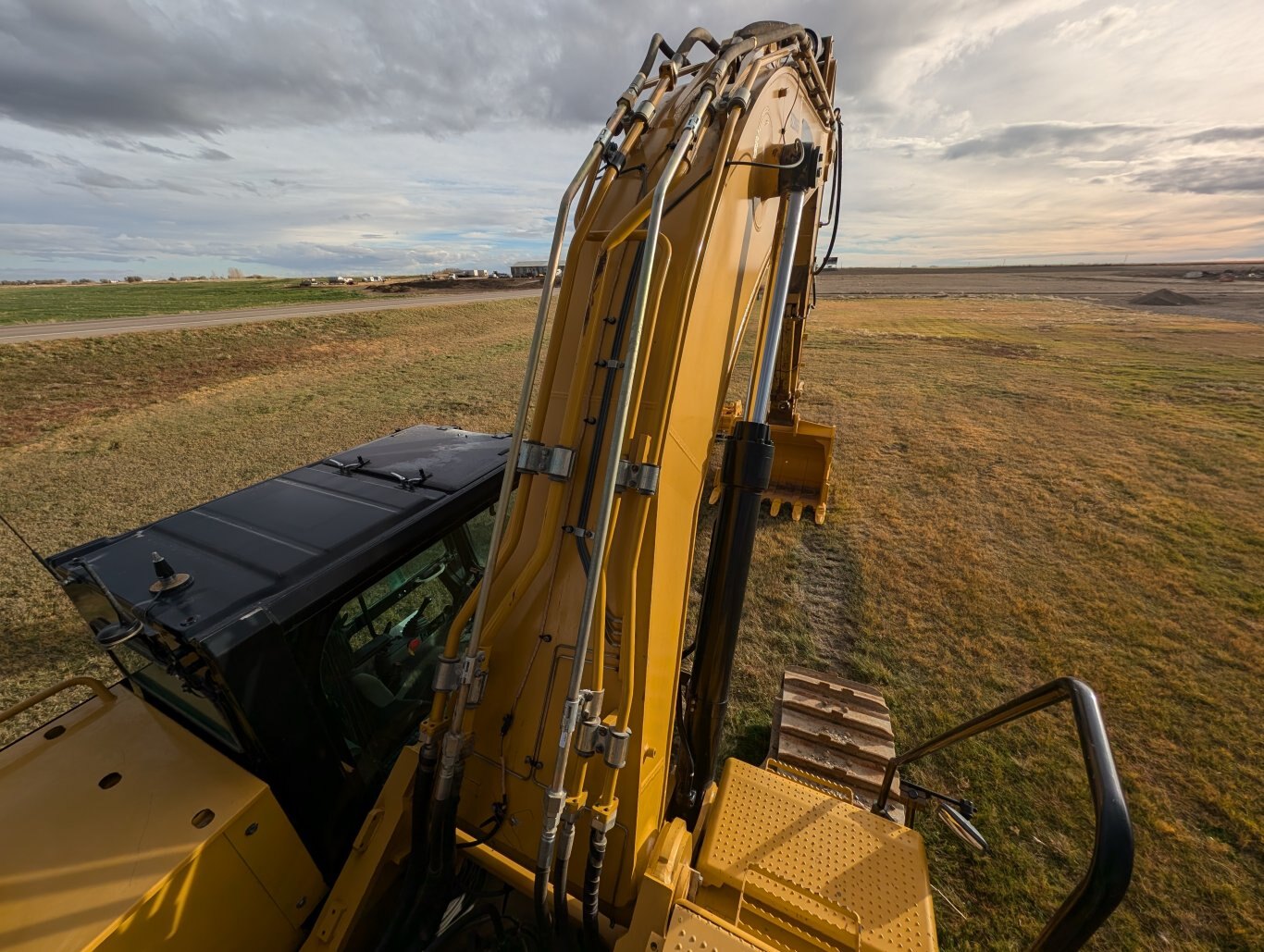 2016 Caterpillar 349FL Excavator w/ Thumb