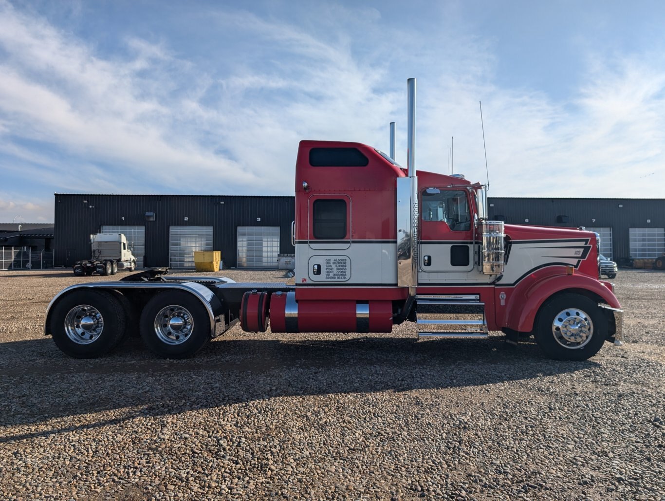 2020 Kenworth W900 Glider T/A Sleeper Truck Tractor