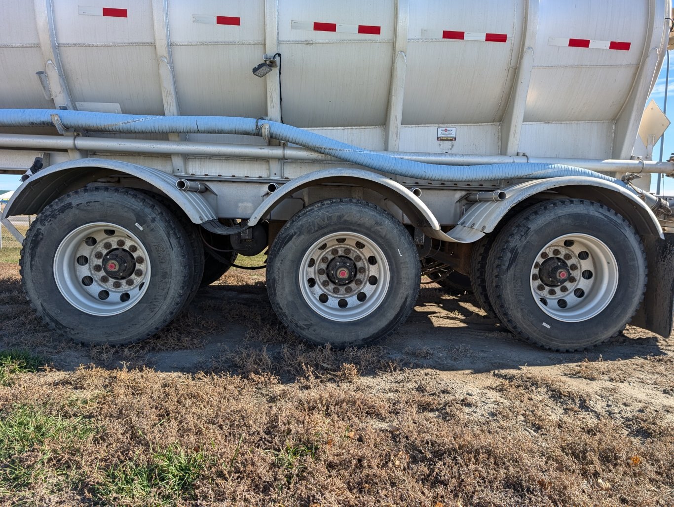 2013 Polar TC 407 Aluminum Tank Trailer