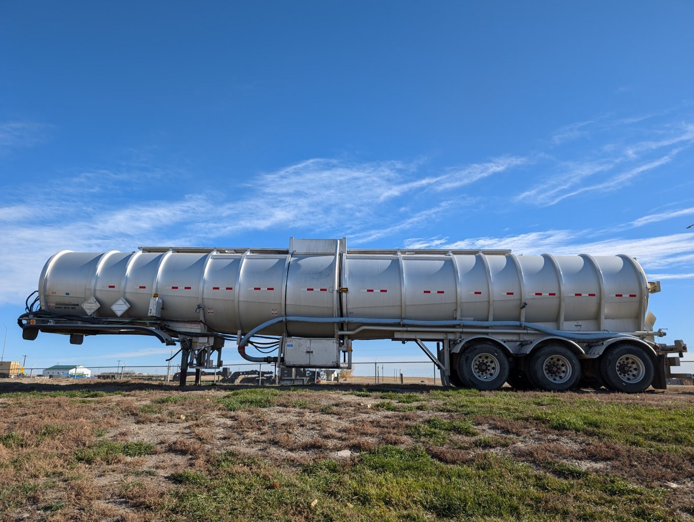 2013 Polar TC 407 Aluminum Tank Trailer