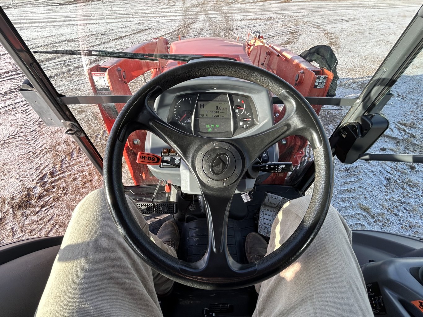 2015 Kubota L6060 HS Loader Tractor