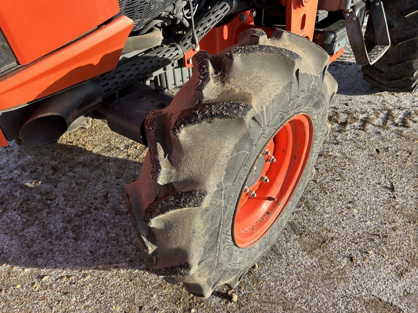 2015 Kubota L6060 HS Loader Tractor