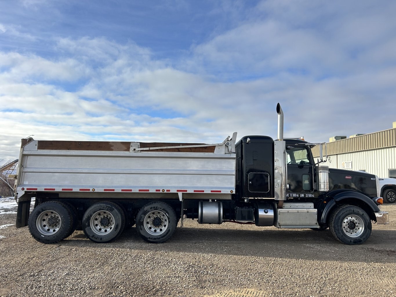 2012 Peterbilt 367 tridrive dump truck