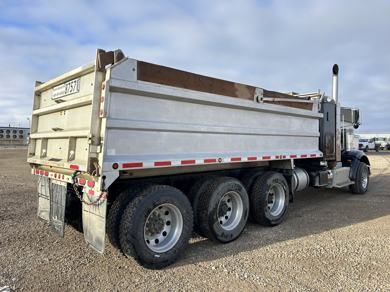 2012 Peterbilt 367 tridrive dump truck