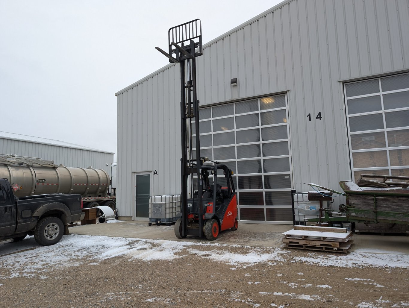 2007 Linde H25C 5000 lb Propane Forklift