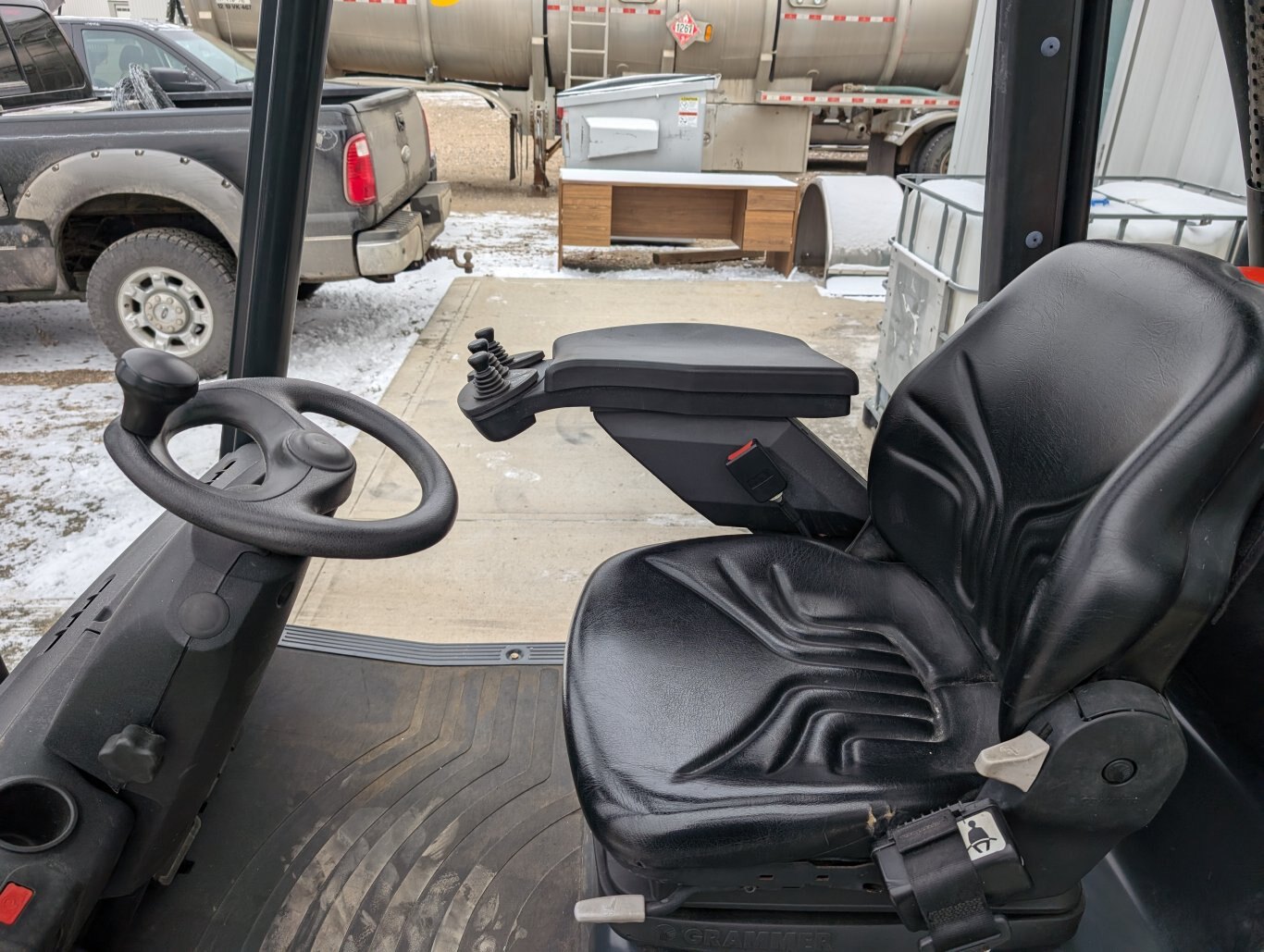 2007 Linde H25C 5000 lb Propane Forklift