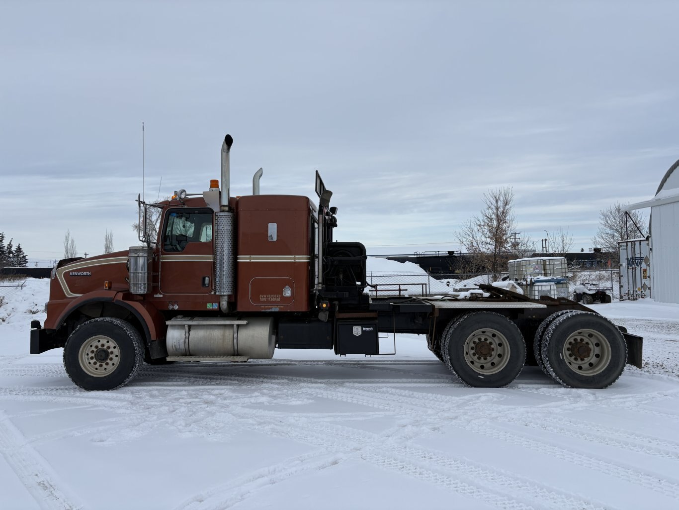 2006 Kenworth 6x4 Winch Tractor