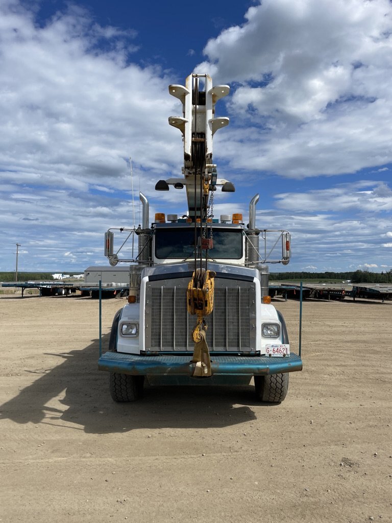 2006 Kenworth T800B 8x4 Weldco HL30TC70 Picker Boom Truck