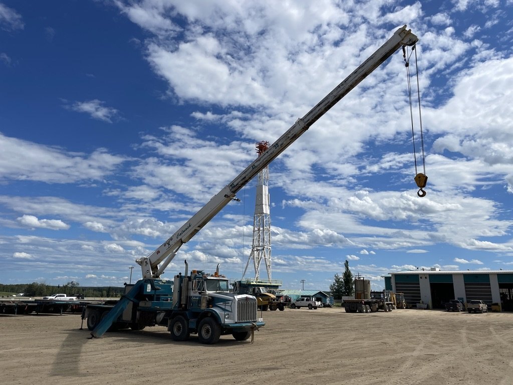 2006 Kenworth T800B 8x4 Weldco HL30TC70 Picker Boom Truck