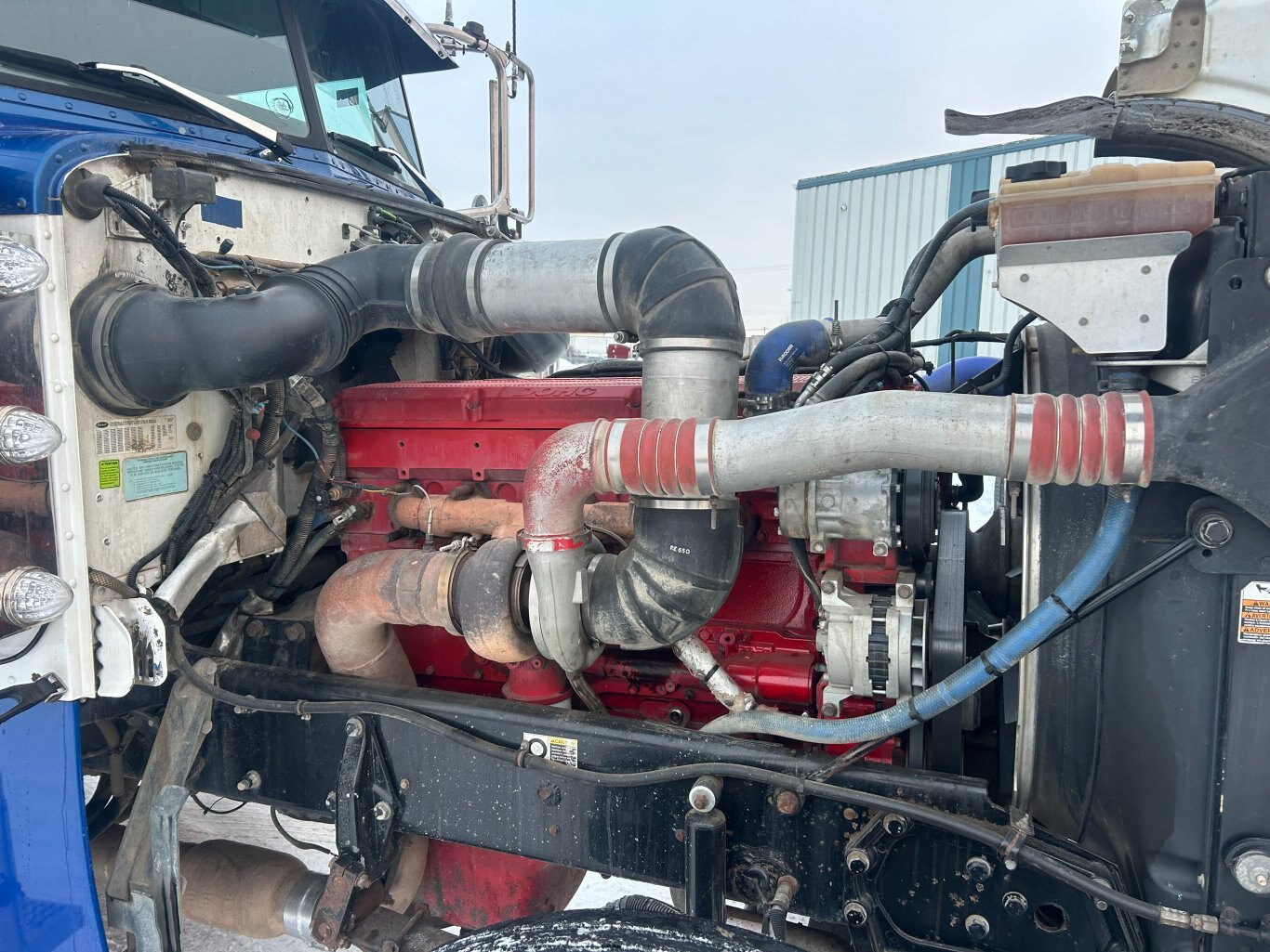 2009 Peterbilt 389 Tandem Truck w/ Fluid pump