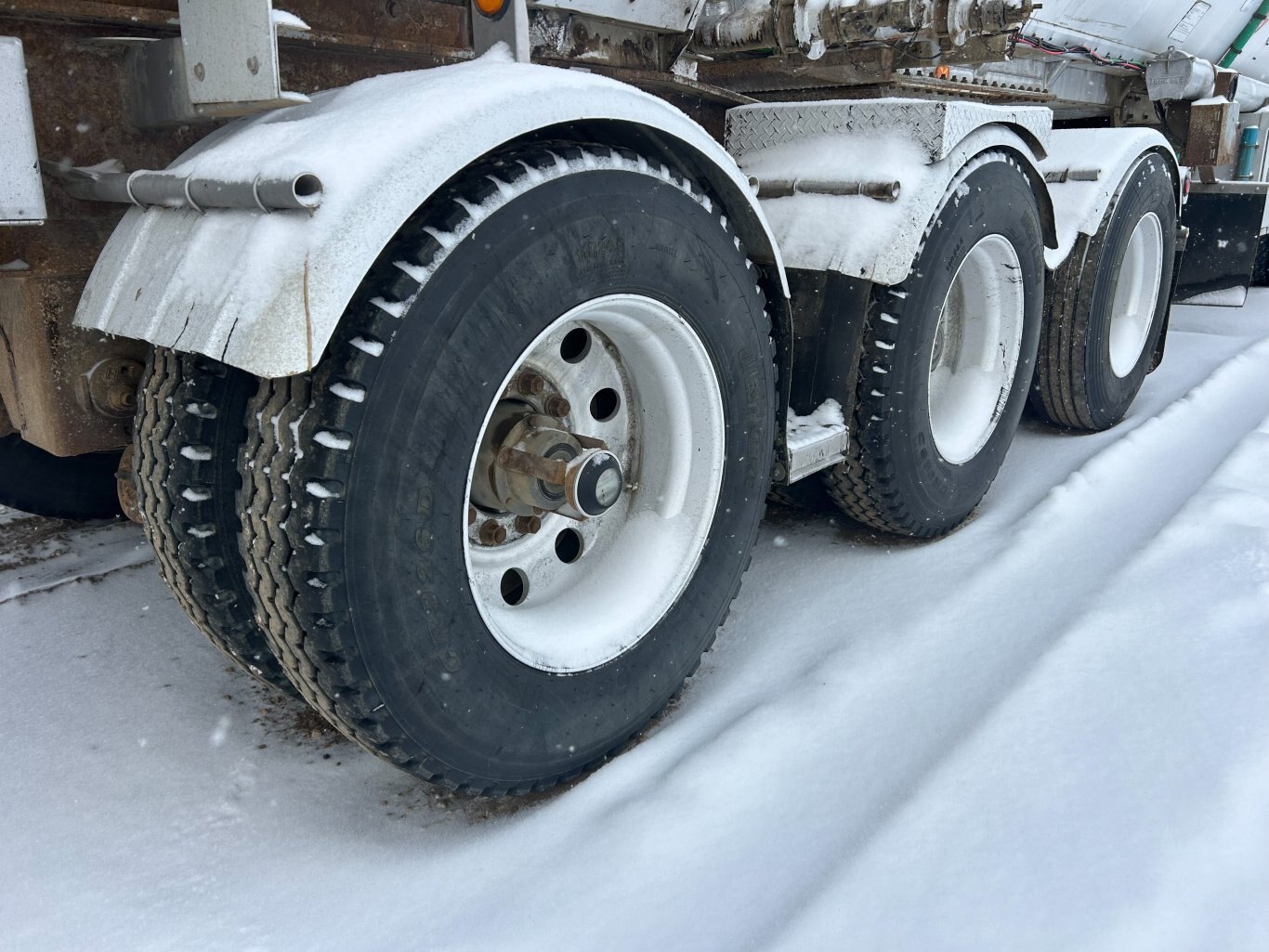 2012 Tremcar TC407 Super B tanker trailer