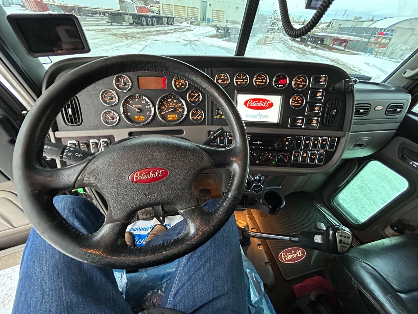 2020 Peterbilt 389 Tandem Truck