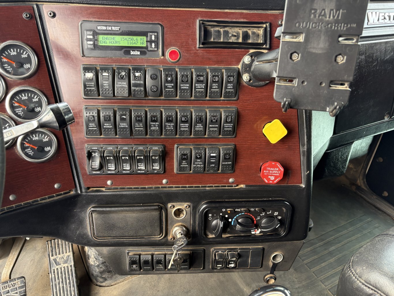 2015 Western Star 8x6 Hamm's Water truck