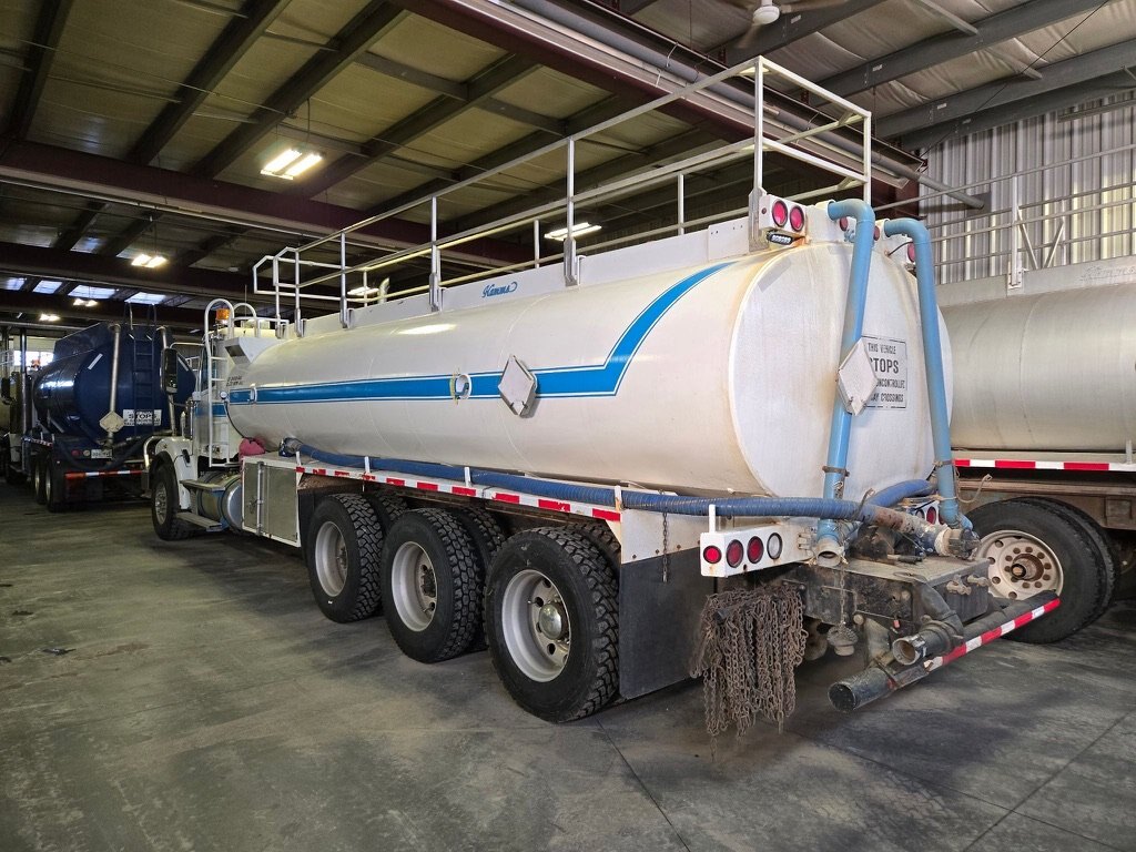 2011 Freightliner SD Coronado 8x6 Water TC406 Tank Truck