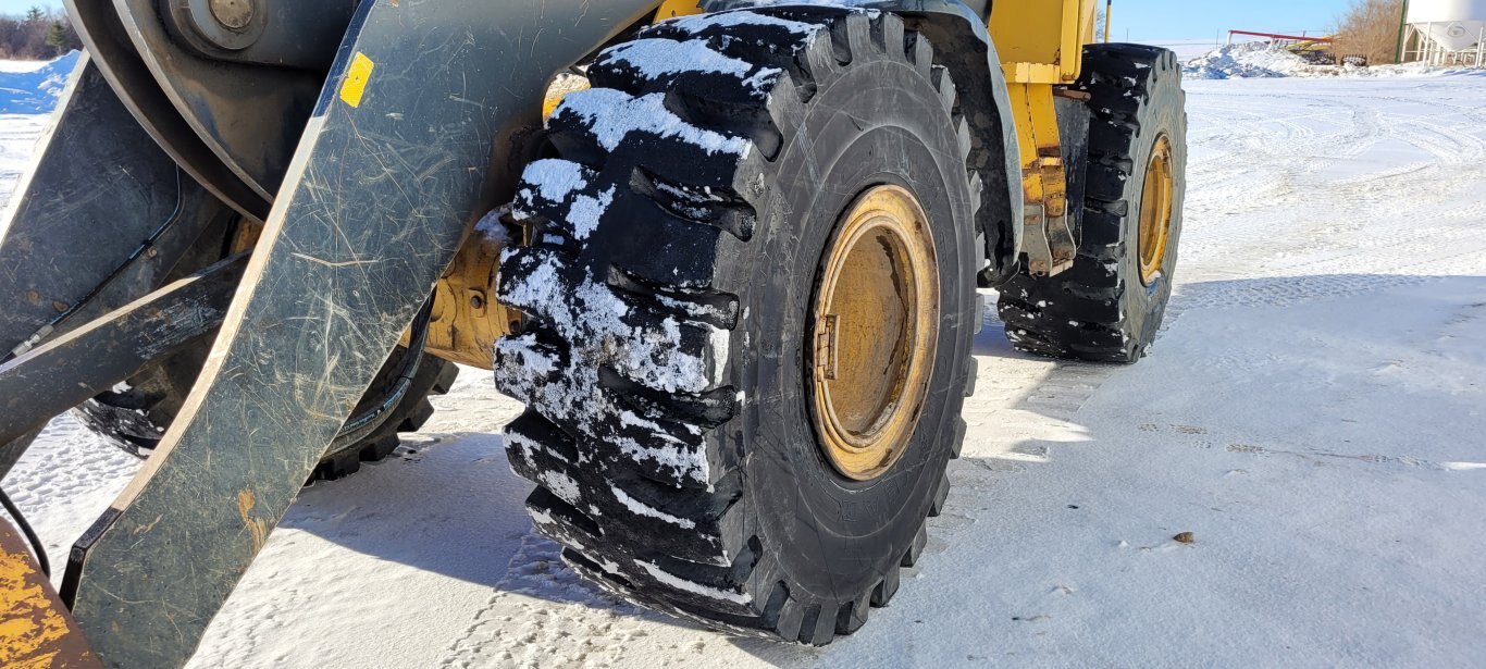 2010 John Deere 644K Wheel Loader