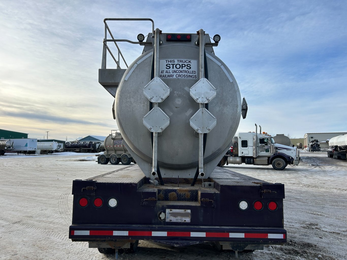 2009 Kenworth T800 Tridrive Hot Oiler truck