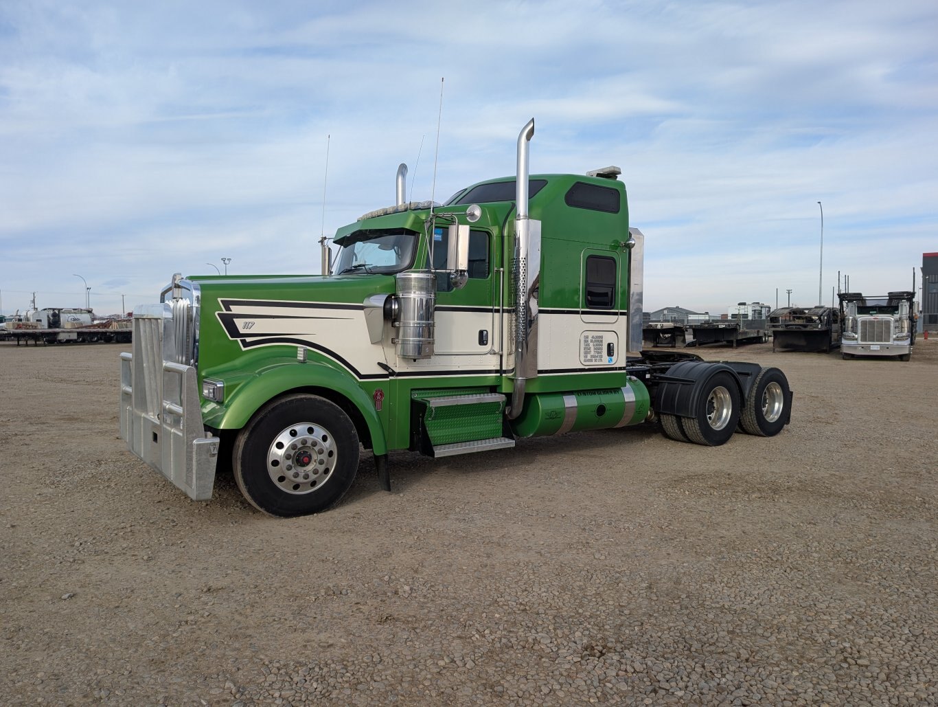 2021 Kenworth W900-Glider T/A Sleeper Truck Tractor