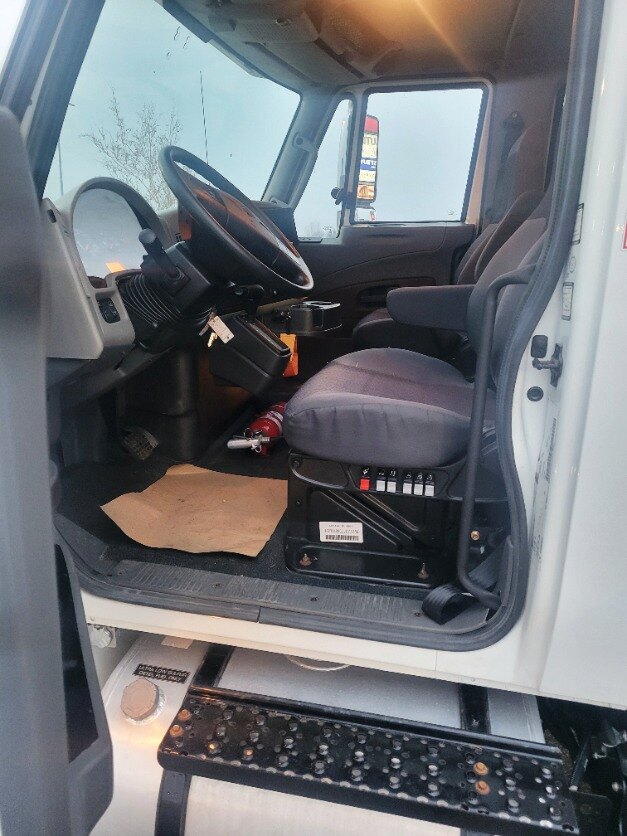 2012 International 4300 Data Command Van