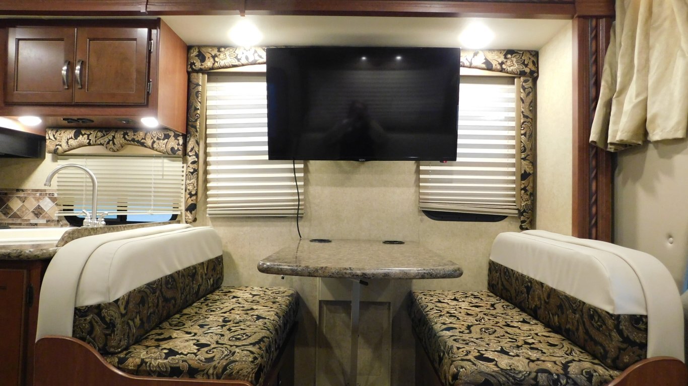 2017 Thor Motor Coach Freedom Elite 29 FE