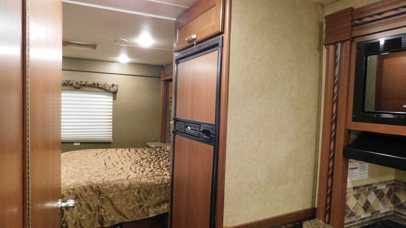 2017 Thor Motor Coach Freedom Elite 29 FE