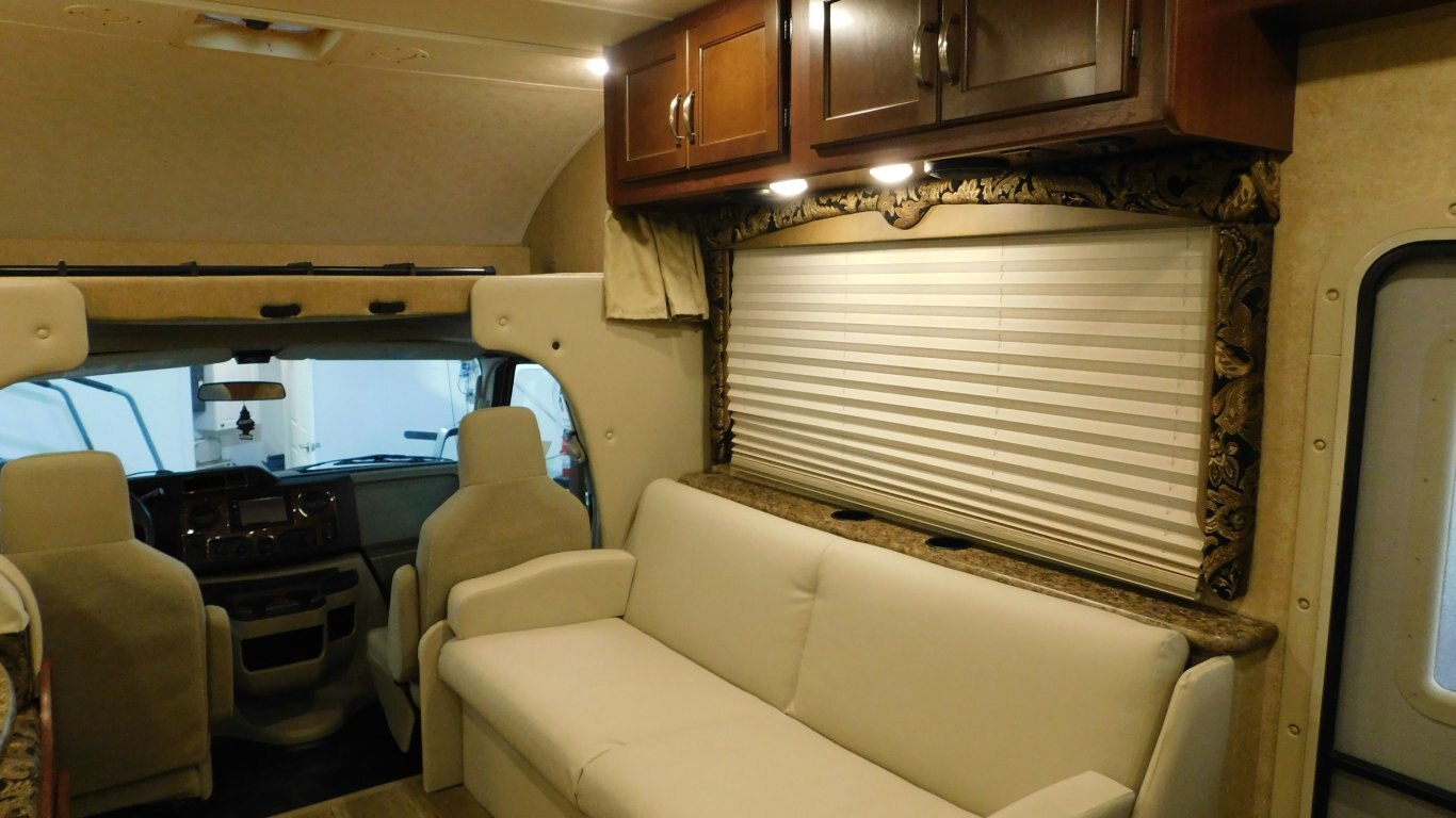 2017 Thor Motor Coach Freedom Elite 29 FE