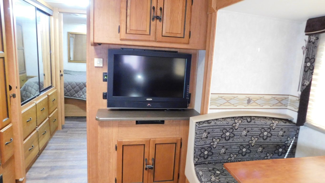 2011 Coachmen Mirada 32DS