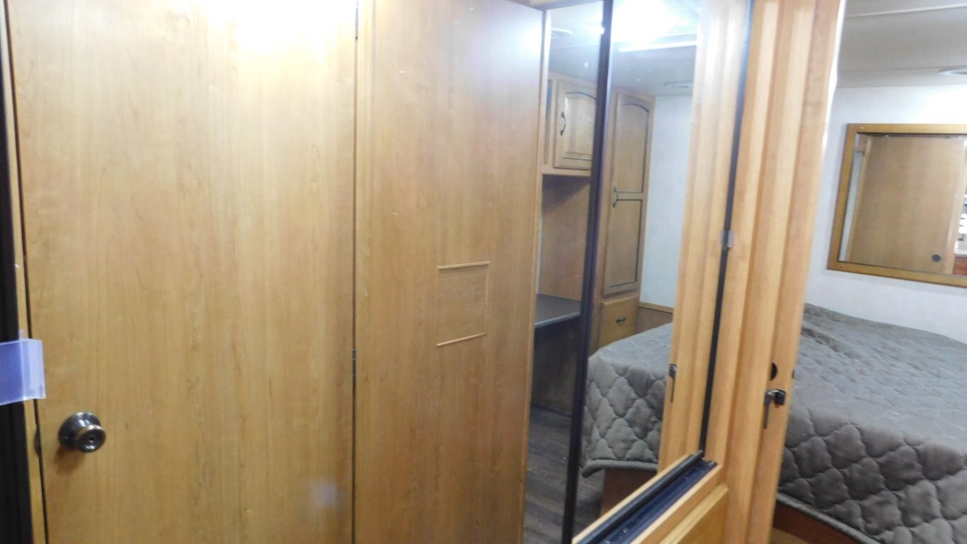 2011 Coachmen Mirada 32DS