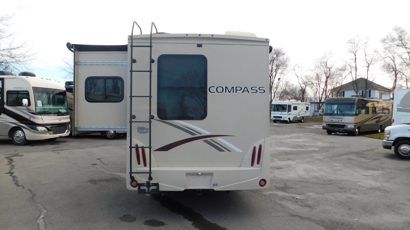 2017 Thor Compass 23 TB