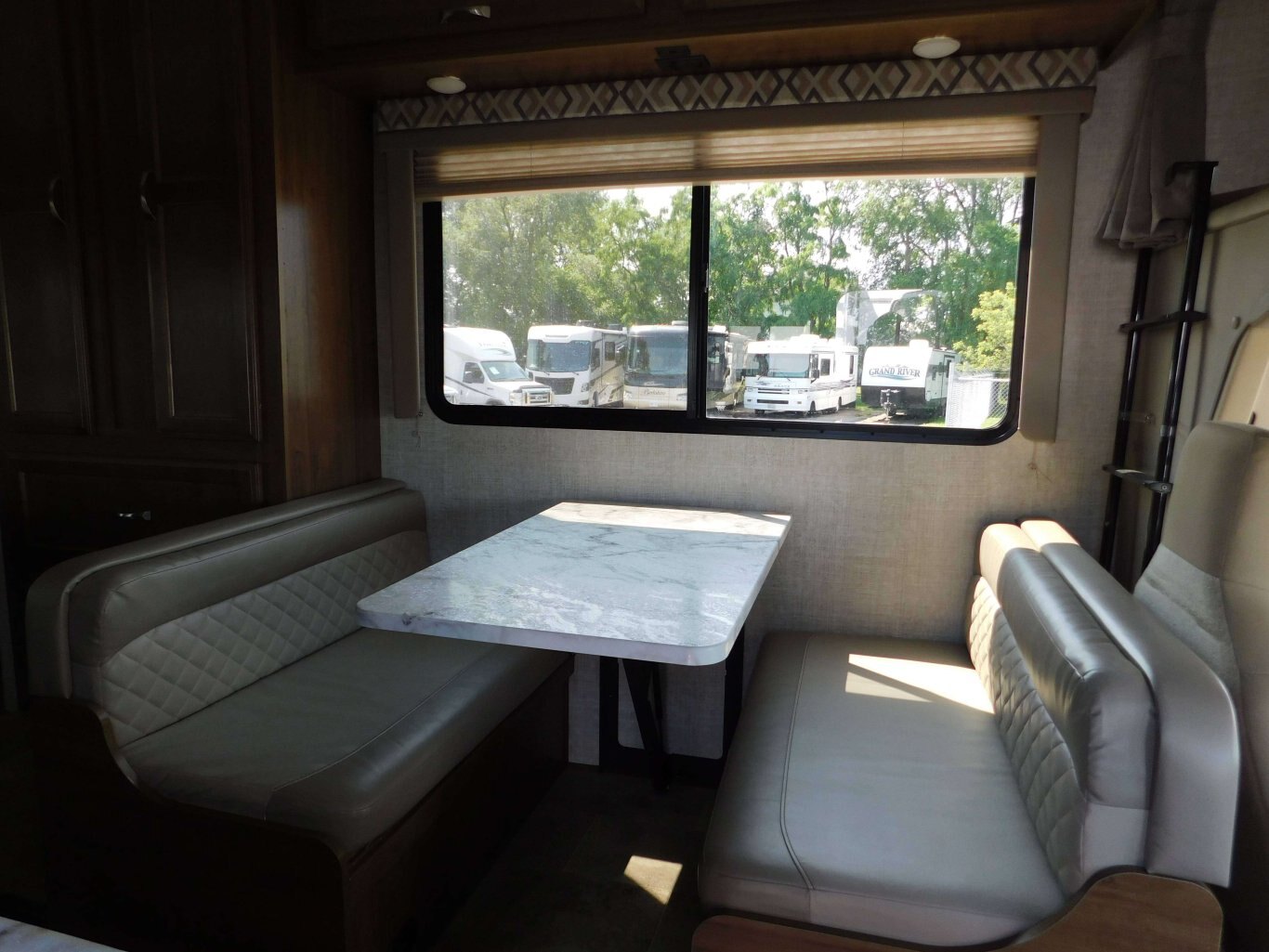 2020 Gulf Stream Conquest 6237LE