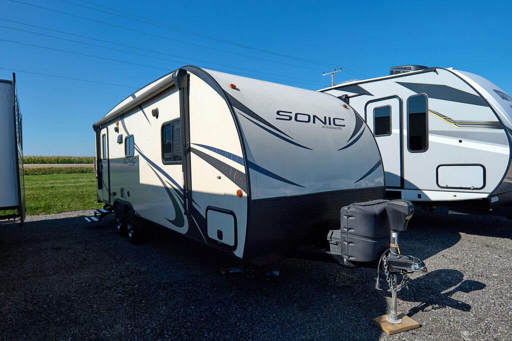 2019 Venture RV Sonic SN231VRL