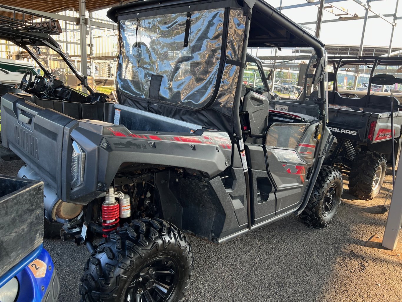 Side by Side YAMAHA WOLVERINE X2 R SPEC 2019 Noir avec 15535km le tout en très bonne état!