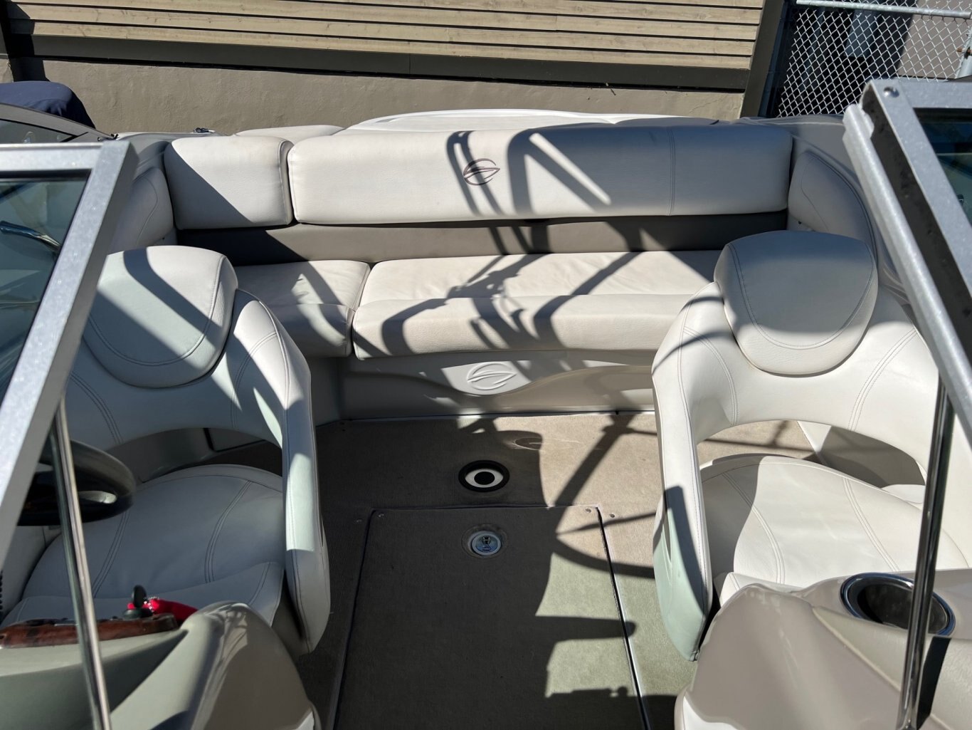 Bateau Crownline LS200 2008 avec Moteur Mercruiser 5. 0l Mpi & Tour de Wakeboard Toit Bimini