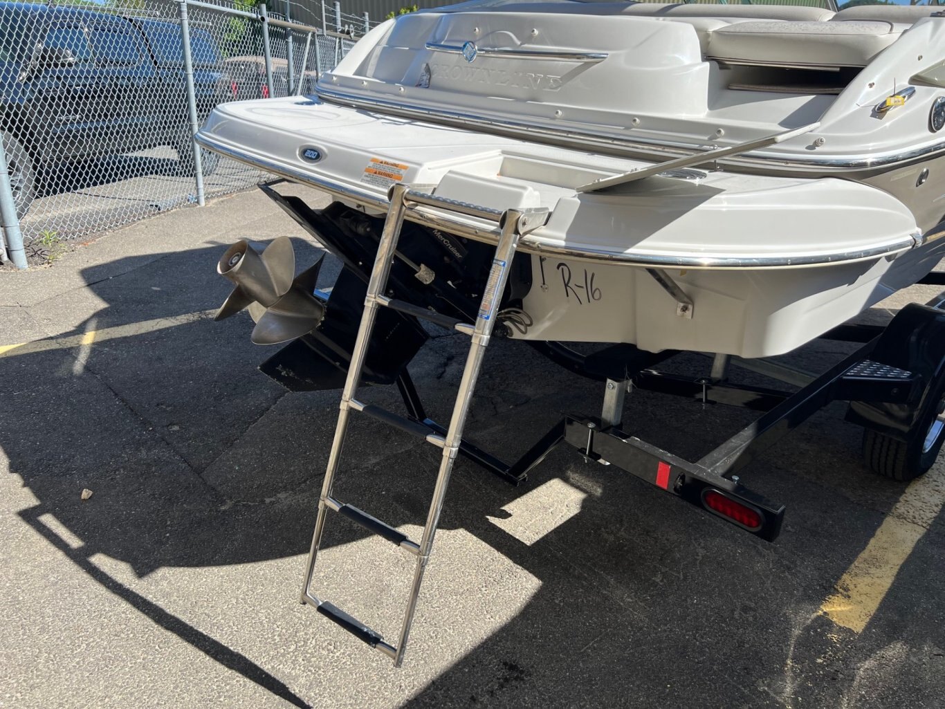 Bateau Crownline LS200 2008 avec Moteur Mercruiser 5. 0l Mpi & Tour de Wakeboard Toit Bimini