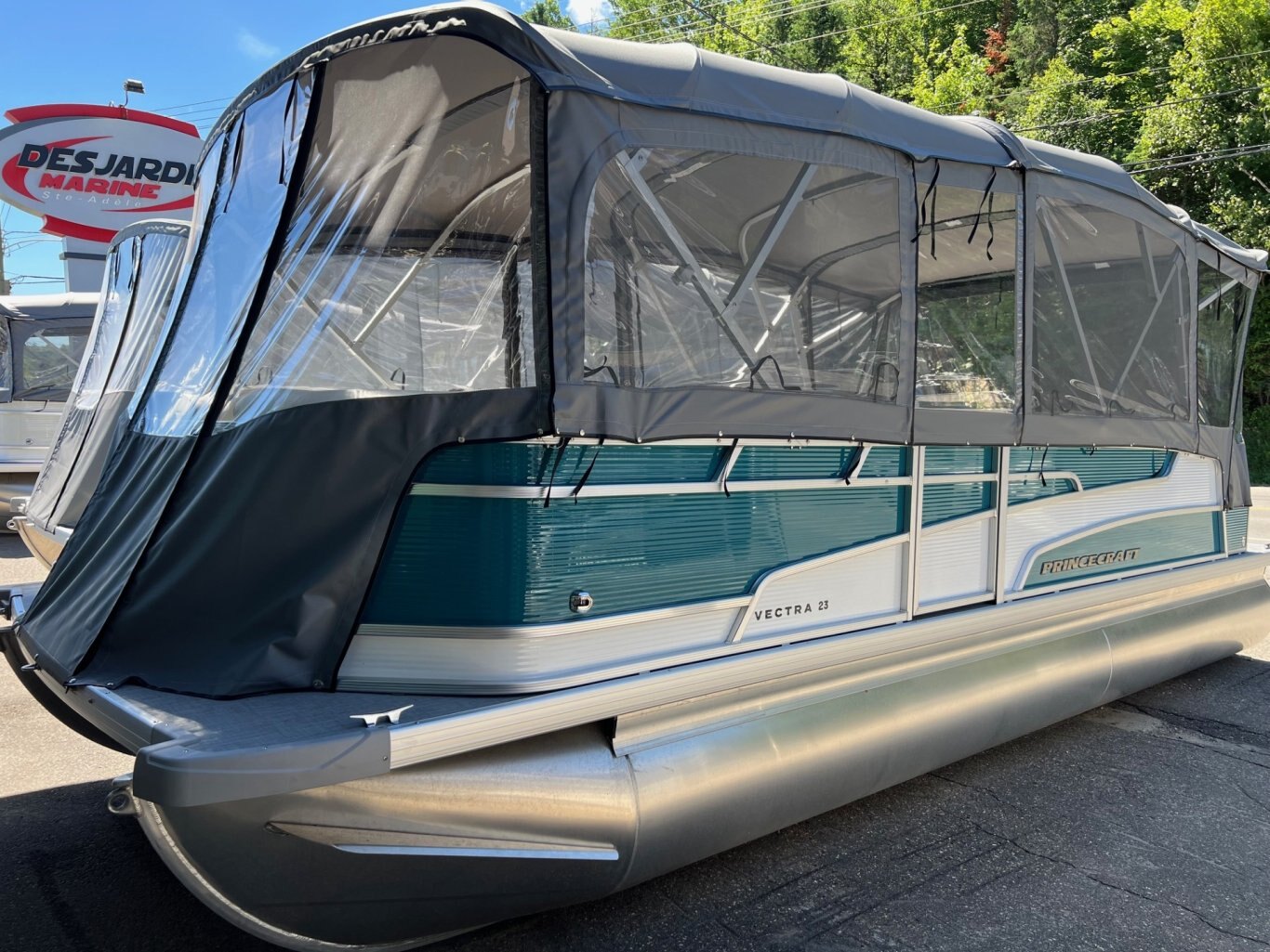 Ponton Princecraft 2024 Vectra 23 RL Turquoise avec moteur Mercury 60HP et Toit Campeur