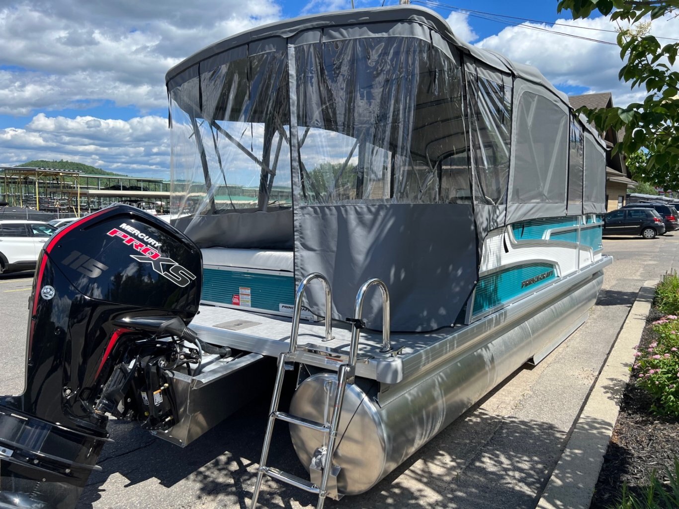 Ponton Princecraft 2024 Vectra 23 RL Turquoise avec moteur Mercury 115HP et Toit Campeur