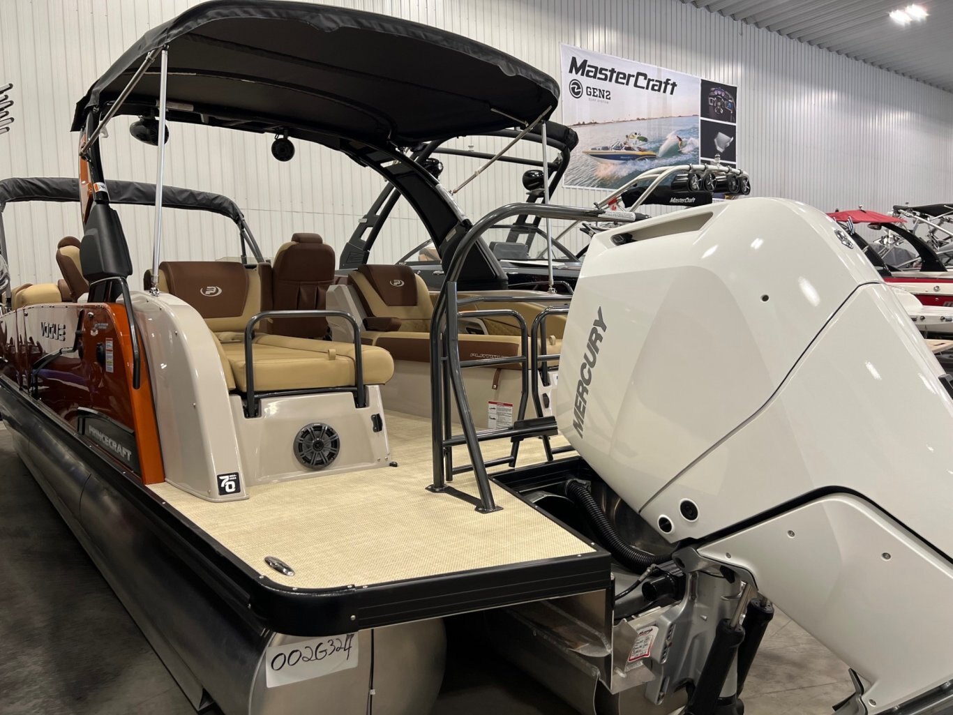 Ponton Princecraft 2024 Vogue 27XT Orange avec moteur Mercury 400HP et Tour + Toit Campeur