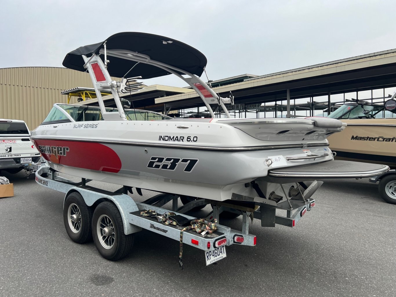 223.54$/SEMAINE! Bateau Sanger 237 Surf Series 2014 Rouge Moteur Indmar 6. 0L 410hp avec 245h Remorque, Compléterèment Équipé pour le WakeSurf