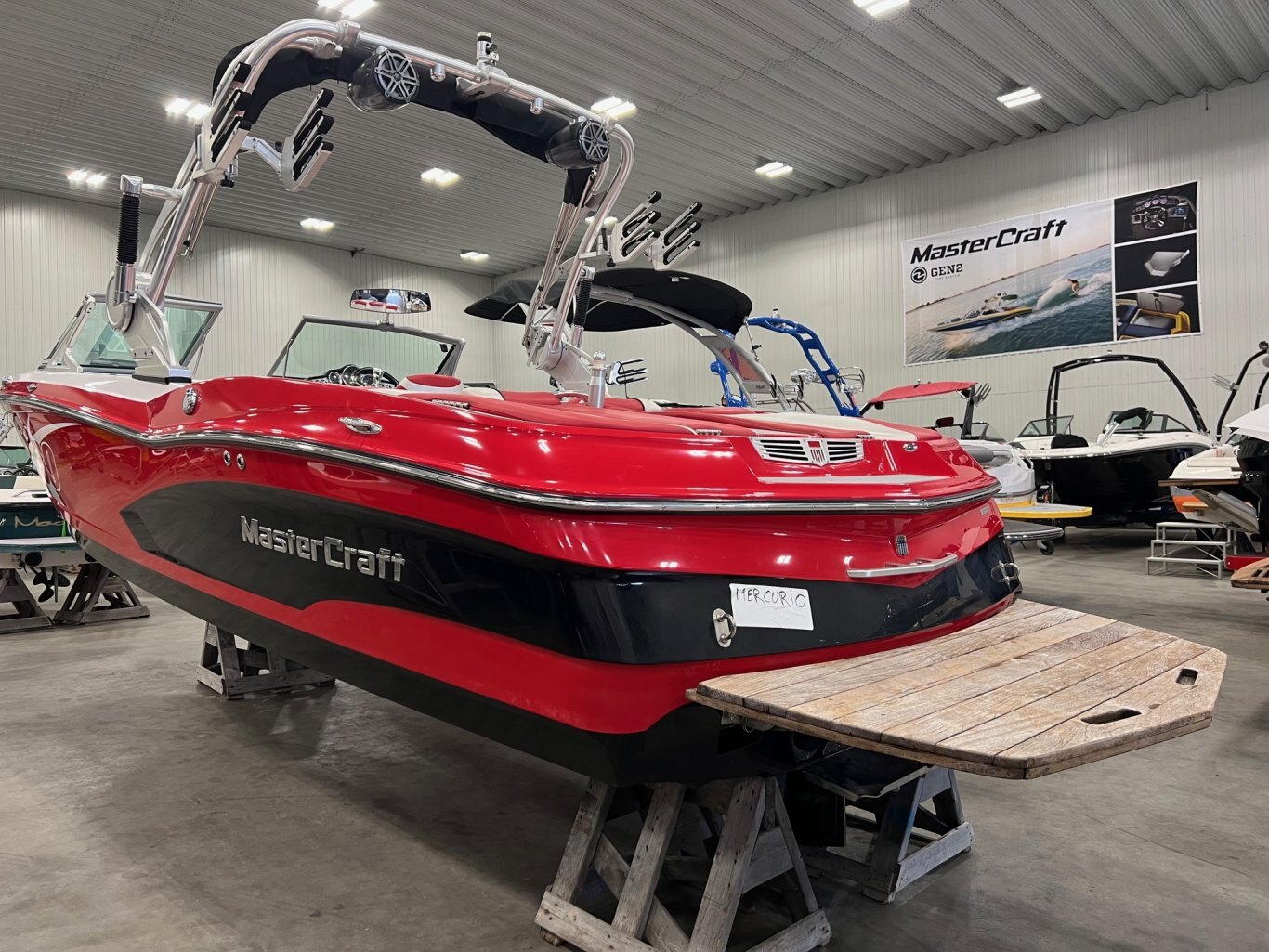 Bateau Mastercraft X30 2012 Rouge & Noir moteur 6.0L Ilmor avec 980h Complètement Équipé pour le Wakesurf