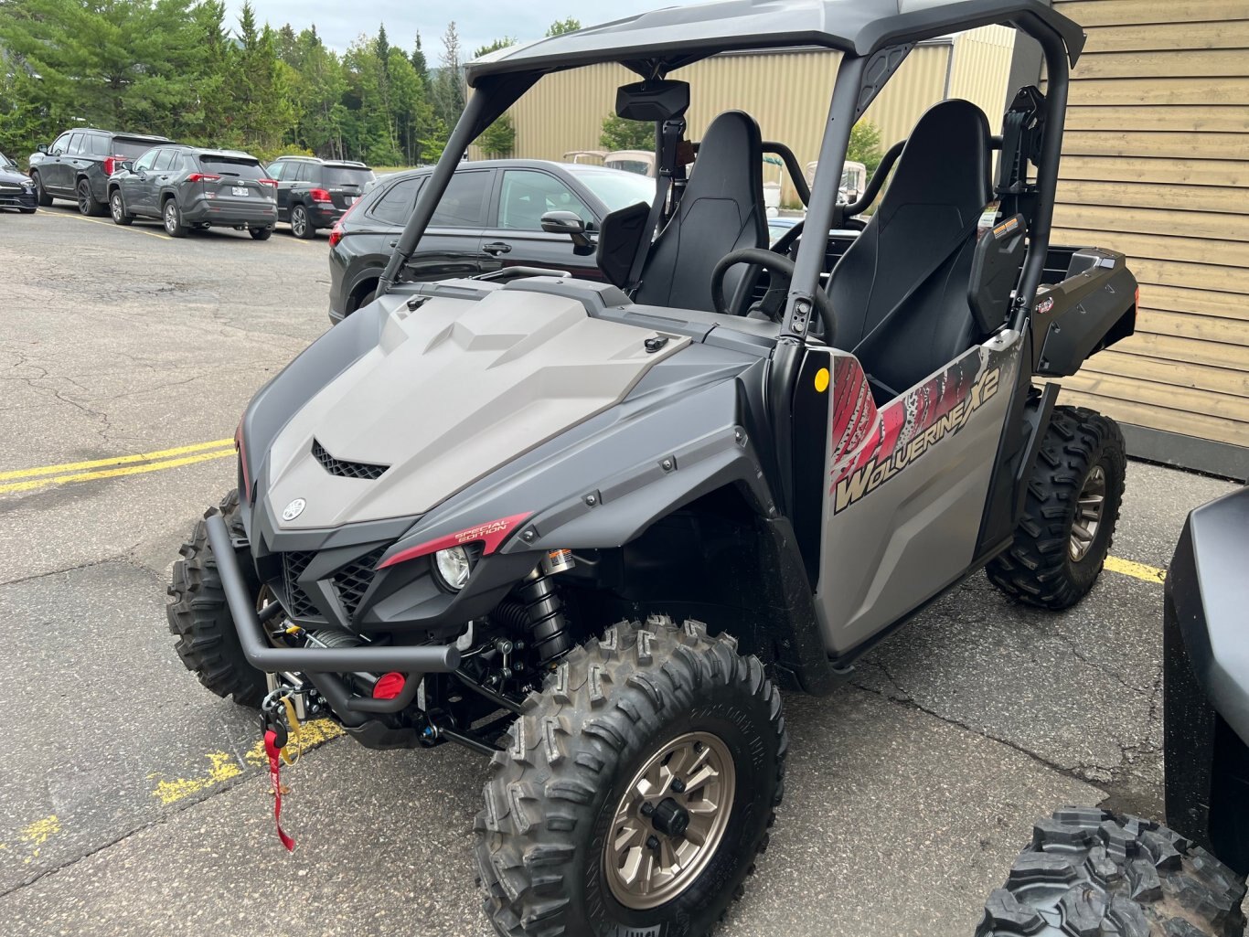 Side by Side Yamaha WOLVERINE(MD) X2 850 EPS SE 2024 Titan/noir tactique Modèle Utilitaire / Tout Usage