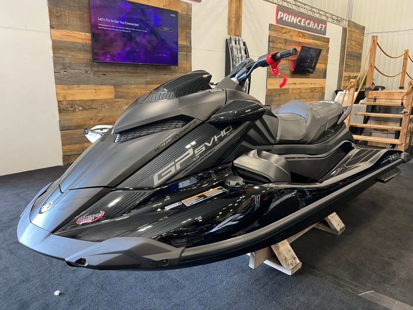 Motomarine Yamaha Waverunner GP1800 SVHO W/Audio Noir sur Noir Modèle Performance