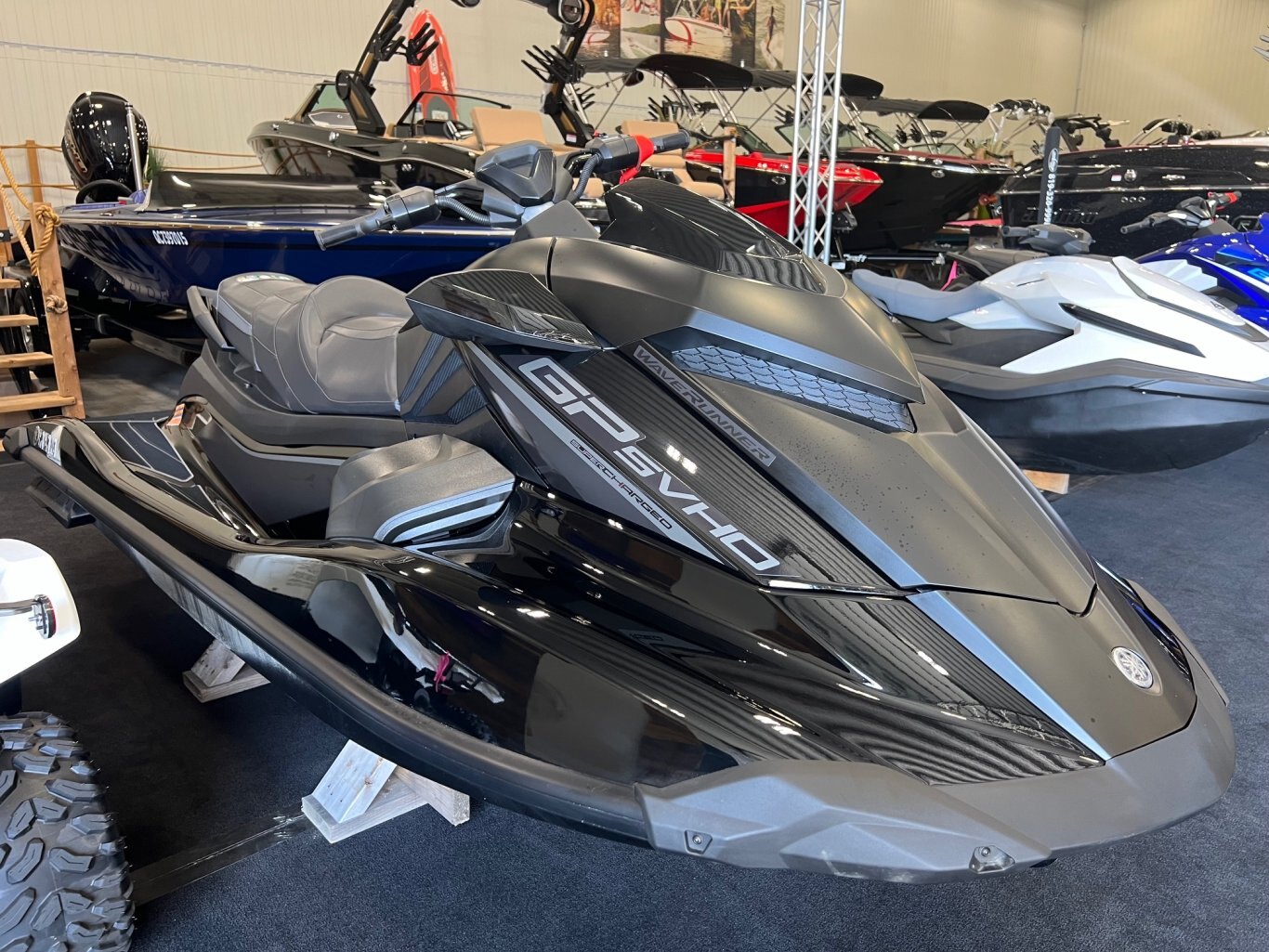 Motomarine Yamaha Waverunner GP1800 SVHO W/Audio Noir sur Noir Modèle Performance