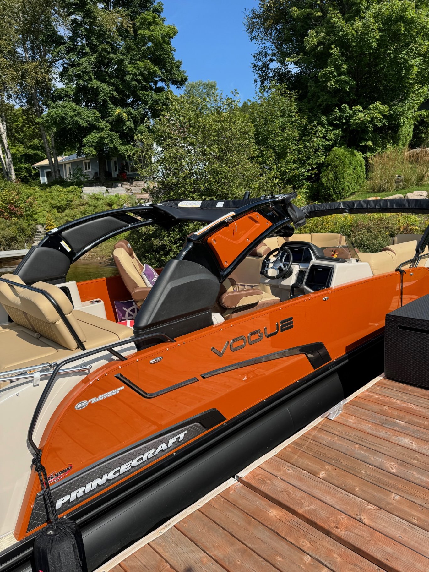 Ponton Princecraft Vogue 25 RL 2024 Orange sur Tan Moteur Mercury® 300HP V8 L DTS Tour à Wake DÉMO!