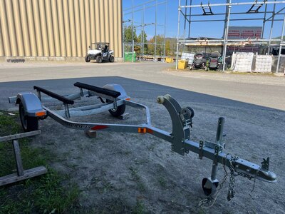 Remorque Motomarine Remeq MNS1500G 2026 Grise (galvanisée) parfait pour tout les Yamaha Waverunners !